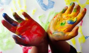 finger-painting